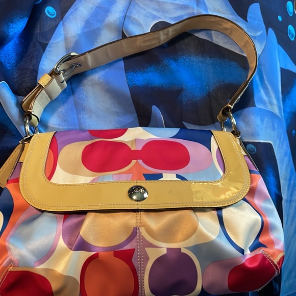 Coach SoHo Satin hobo bag. Multi colored 414 SN - Picture 5 of 13